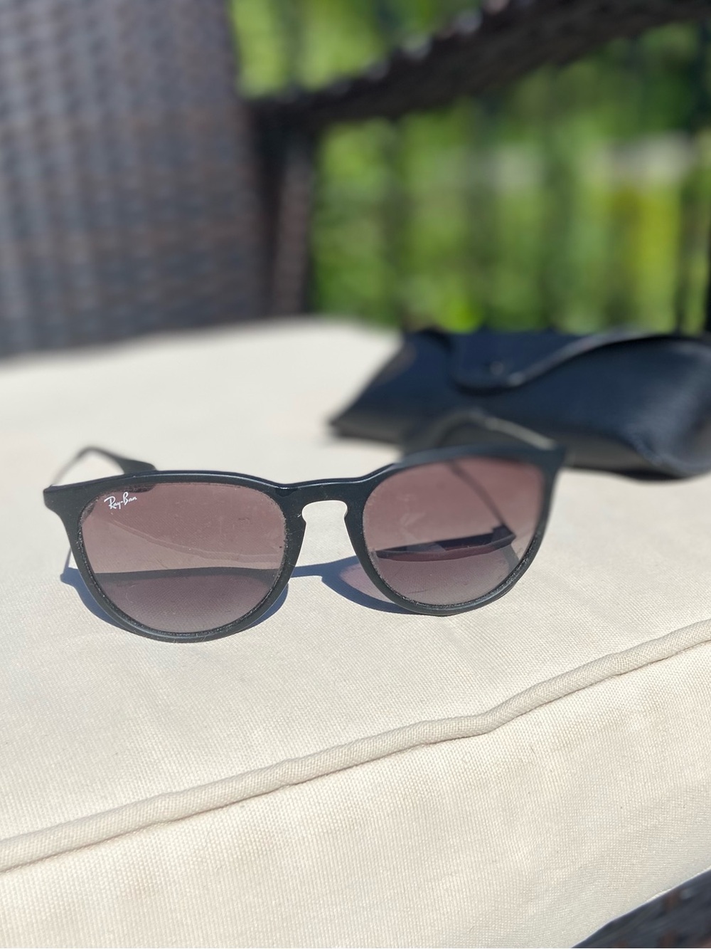Ray-Ban RB4171 Erika Black Sunglasses Made in Italy w/ Case